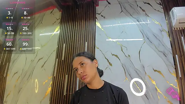 VictoriaDuart online show from April 5, 8:30 pm