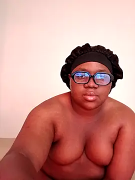 Gyminae online show from November 7, 3:28 pm