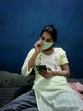 Snapshot of Student_girl2 chatting on October 18, 2:03 am Student girl2 online show from October 18, 2:03 am