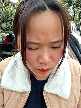 ALIENHR38 online show from February 13, 2:46 am