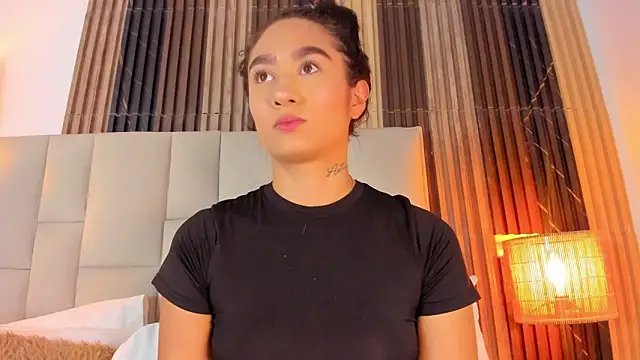 Nicolqueen  online show from April 16, 11:10 am