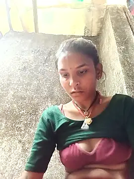 Idhika Jha online show from December 3, 9:33 am