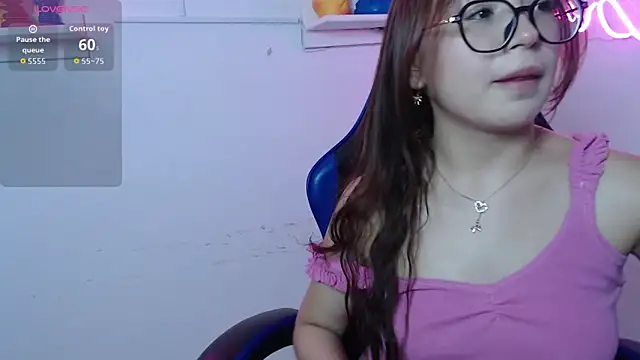 koraline 333 online show from April 1, 2:58 pm