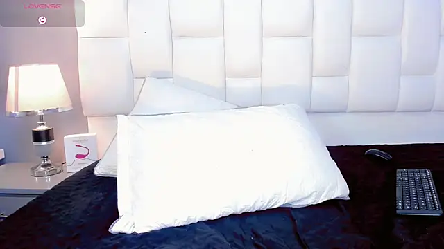 Naughty-sexy-girrl online show from November 23, 1:35 pm