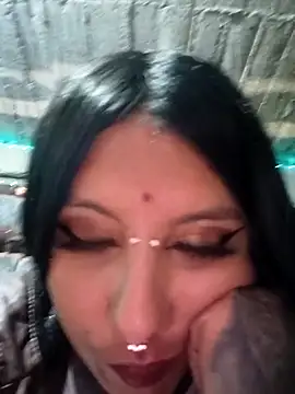 missashlyrosette online show from February 5, 4:04 am