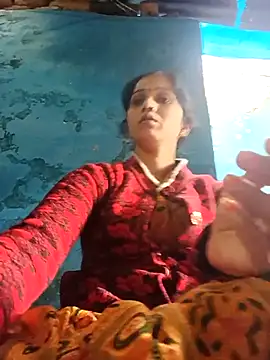 Jooli xx online show from December 23, 7:45 am