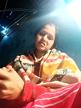 Jooli xx online show from November 29, 10:30 am