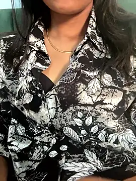 Snapshot of dollyjaan11 chatting on October 18, 11:57 am dollyjaan11 online show from October 18, 11:57 am