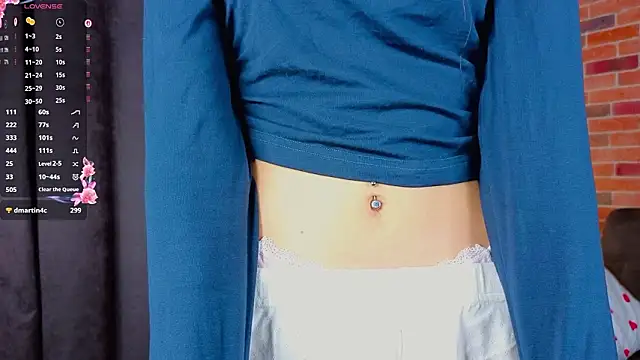 VelvetRisque online show from February 19, 7:30 am