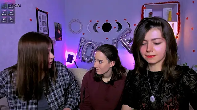 kitniss dreamy online show from February 18, 8:52 pm