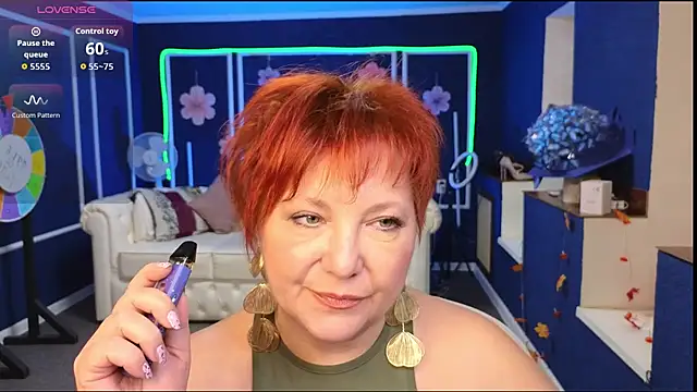 Kira Kenett online show from November 24, 6:04 am