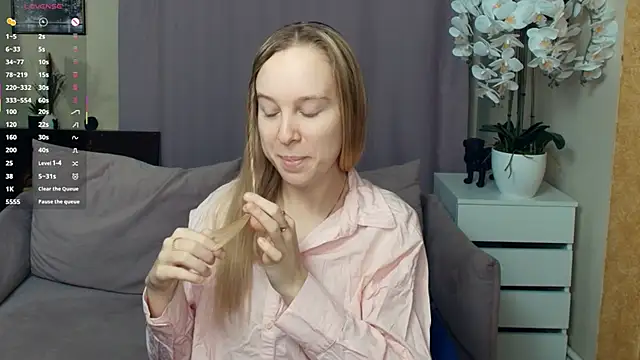 SoonMoor online show from January 8, 7:18 pm