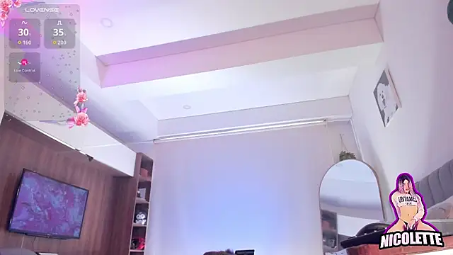 nicolette tay online show from April 26, 2:37 pm