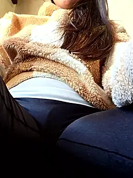 sexy7883 online show from April 11, 7:45 am