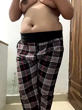 pooja cam101 online show from September 27, 9:55 pm