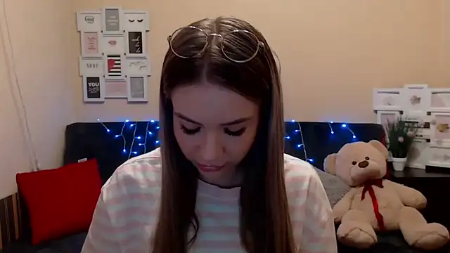 aSingleOne online show from February 27, 9:03 pm