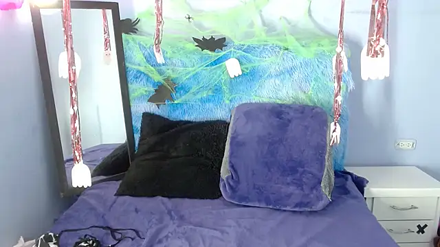 Britney thx online show from October 6, 10:03 pm