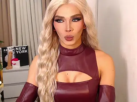 Miss Cataluna69 online show from November 19, 9:15 pm