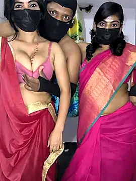 Family02 online show from April 2, 6:16 pm