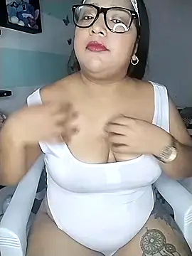 Angelly ricura online show from October 1, 3:06 pm