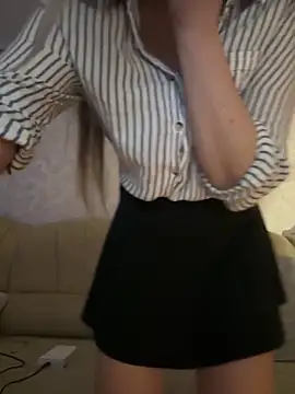 Nikihot   online show from December 17, 7:34 am