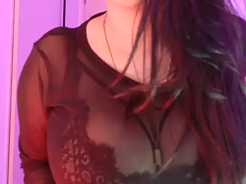 MisshQa online show from October 10, 5:51 pm