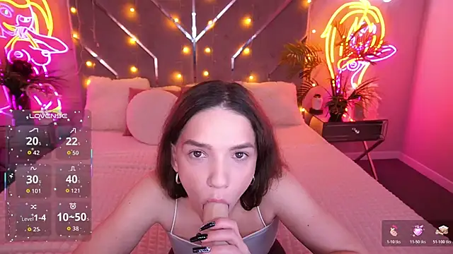 MirielleNymph online show from February 23, 1:43 pm