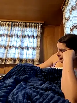 YoungLiisaxx online show from November 3, 3:49 pm