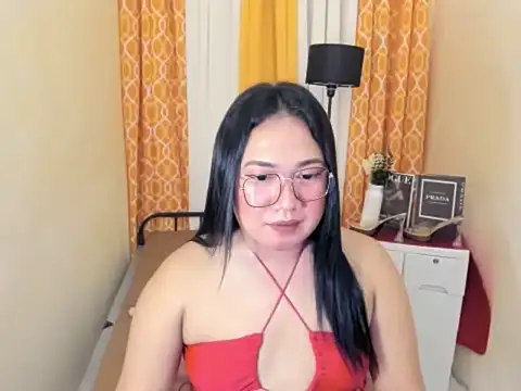 TsUncutKaren online show from March 24, 5:40 pm