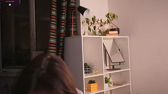 ttragedienne online show from December 19, 2:38 am