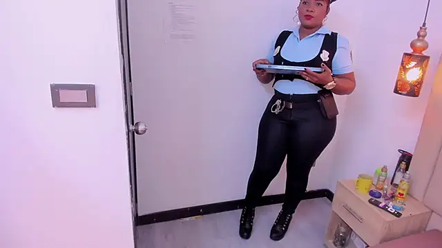 Afrodita de amor online show from October 31, 11:58 am