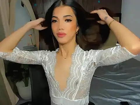 CassieSommereux online show from December 16, 5:30 pm