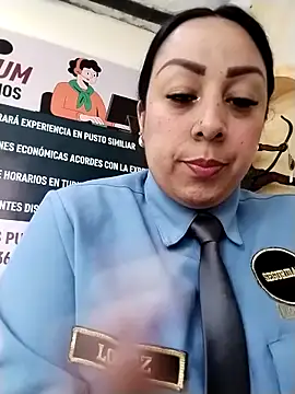 Snapshot of CRISTAL__11 chatting on October 21, 1:59 pm CRISTAL 11 online show from October 21, 1:59 pm