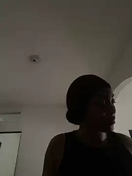 zaracollins01 online show from April 10, 6:03 pm