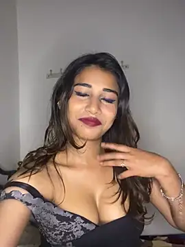 STRIP GLOW online show from January 11, 11:54 pm