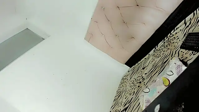 merlinacandy online show from November 14, 1:05 am