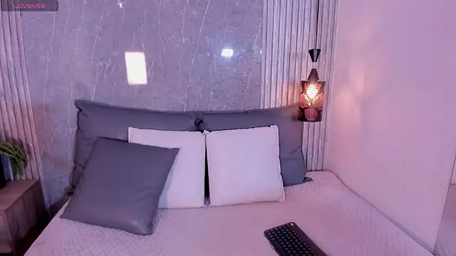 Missblonde doll online show from November 11, 9:34 pm