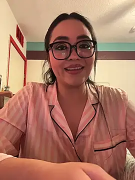 MyHoneyFrida online show from February 19, 3:50 am