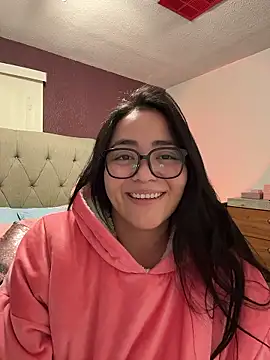 MyHoneyFrida online show from January 13, 6:30 am