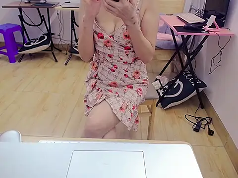 Funnygirl 9x online show from September 11, 12:16 pm