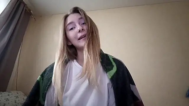 Nymera flare online show from November 3, 6:28 am