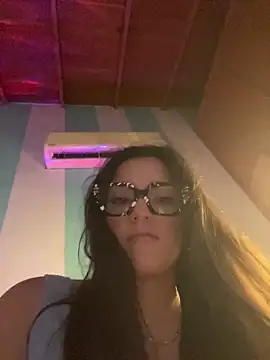 alilith online show from February 19, 9:13 pm