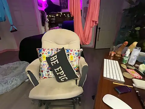 kinkycanner online show from March 25, 6:05 am