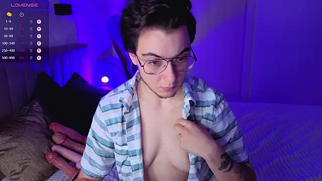 tyler bergg online show from September 24, 10:31 pm