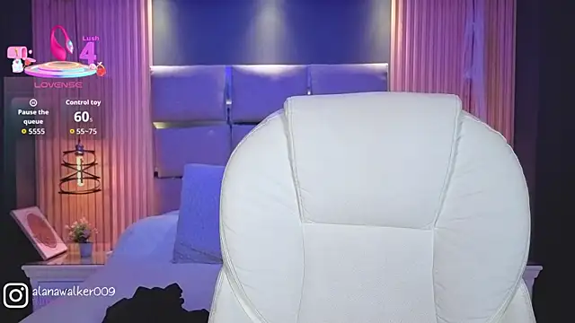 AlanaWalker9 online show from November 18, 3:51 am