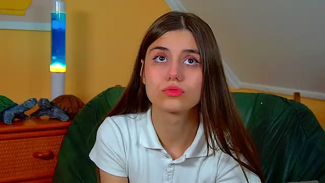 ArianaAllens online show from November 19, 6:35 am