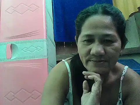 hotmama 063 online show from September 18, 2:43 am