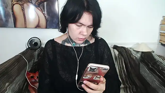 The ICE woman online show from September 14, 3:59 am