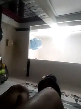 LUCKY cut online show from February 21, 11:00 am