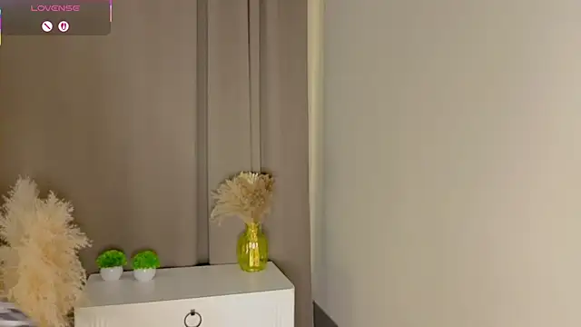 VincenzaGarigliano online show from October 11, 1:21 am